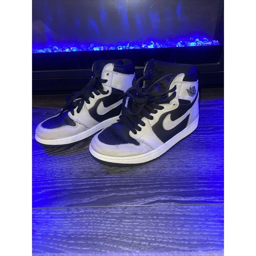Size 4 (GS) - Jordan 1 Retro OG High Shadow 2.0